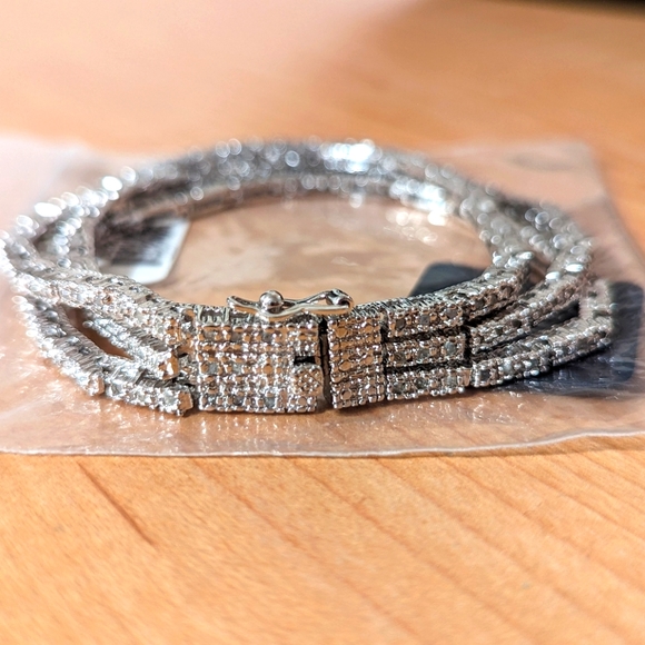 Silver Bracelet - Picture 1 of 3